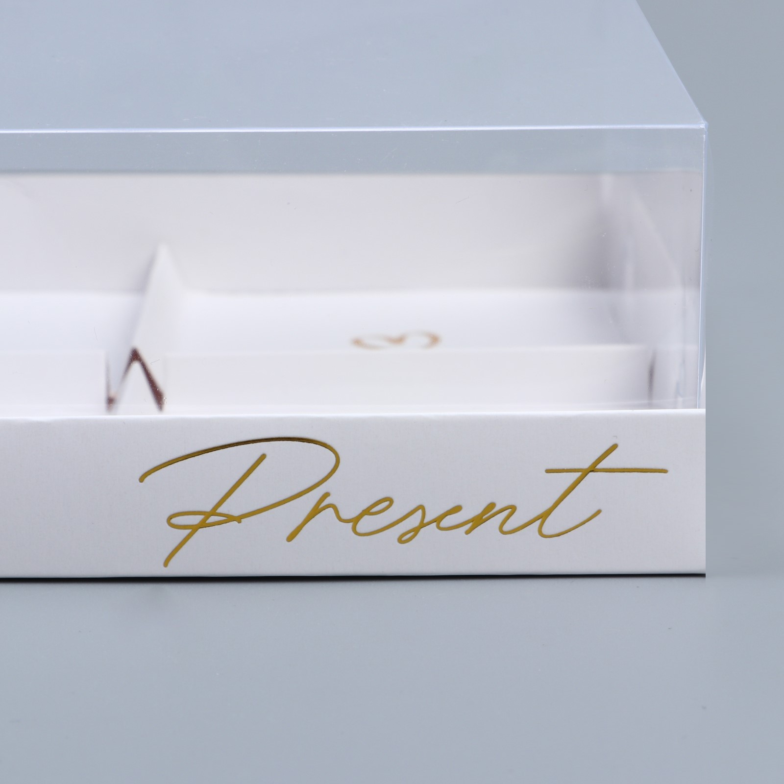 Коробка для для муссовых пирожных «Present», 27 х17.8 х 6.5 см 9086083 Коробка для для муссовых пирожных «Present», 27 х17.8 х 6.5 см 9086083 — изображение 3