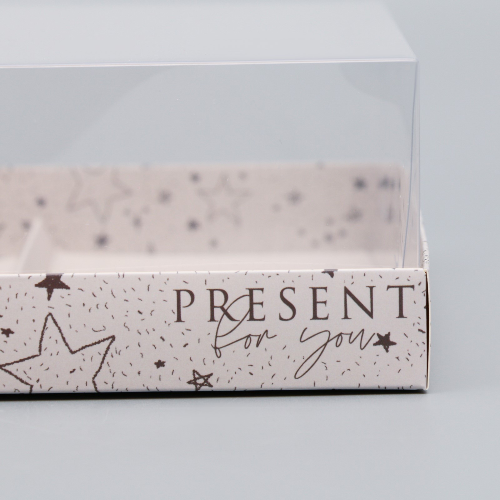 Коробка для для муссовых пирожных «Present for you», 17.8 х17.8 х 6.5 см Коробка для для муссовых пирожных «Present for you», 17.8 х17.8 х 6.5 см — изображение 3
